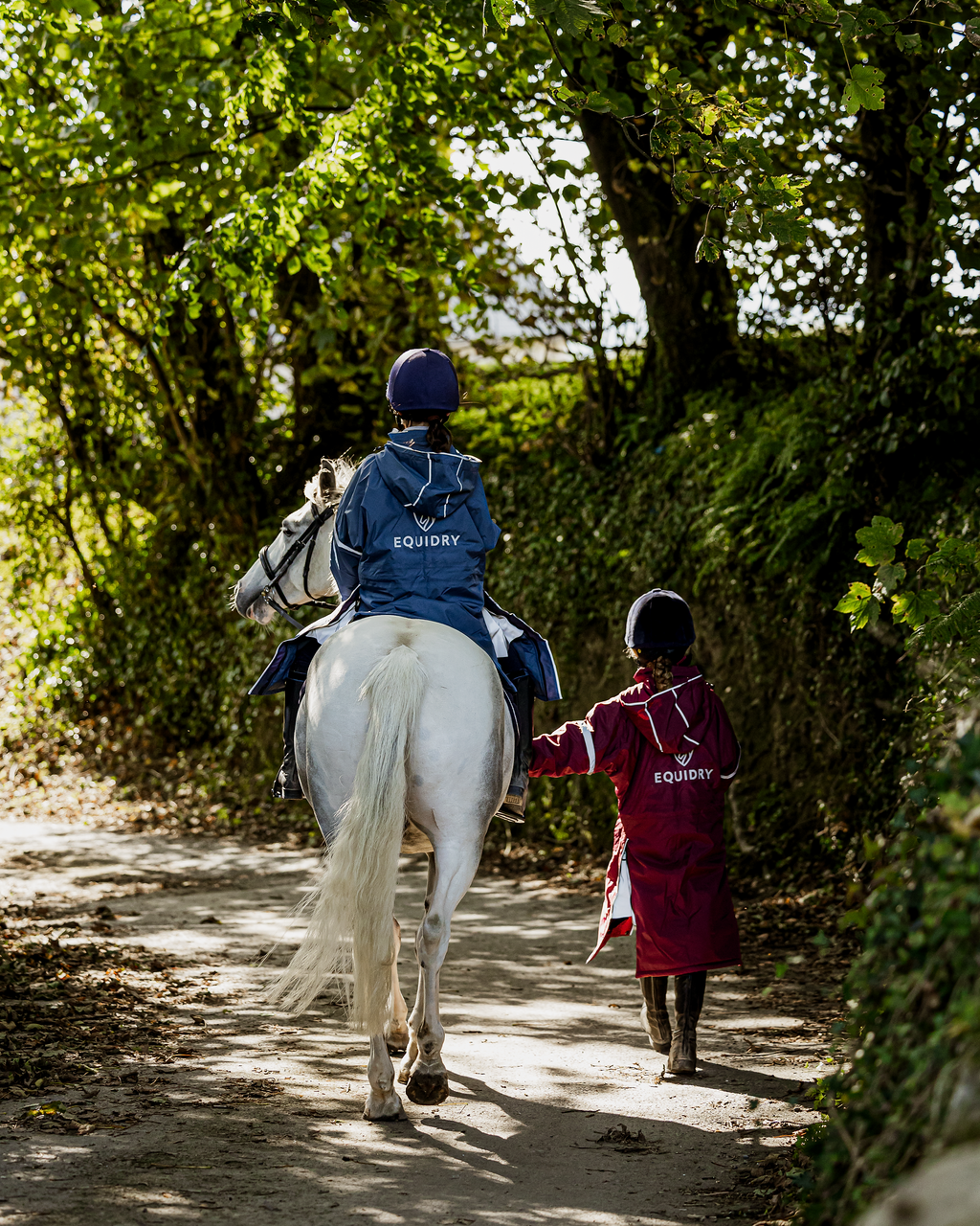 EQUIDRY Kids Horse Riding Raincoat: Child on Horse, Plum & Blue Waterproof Fleece Jacket, Equiflair