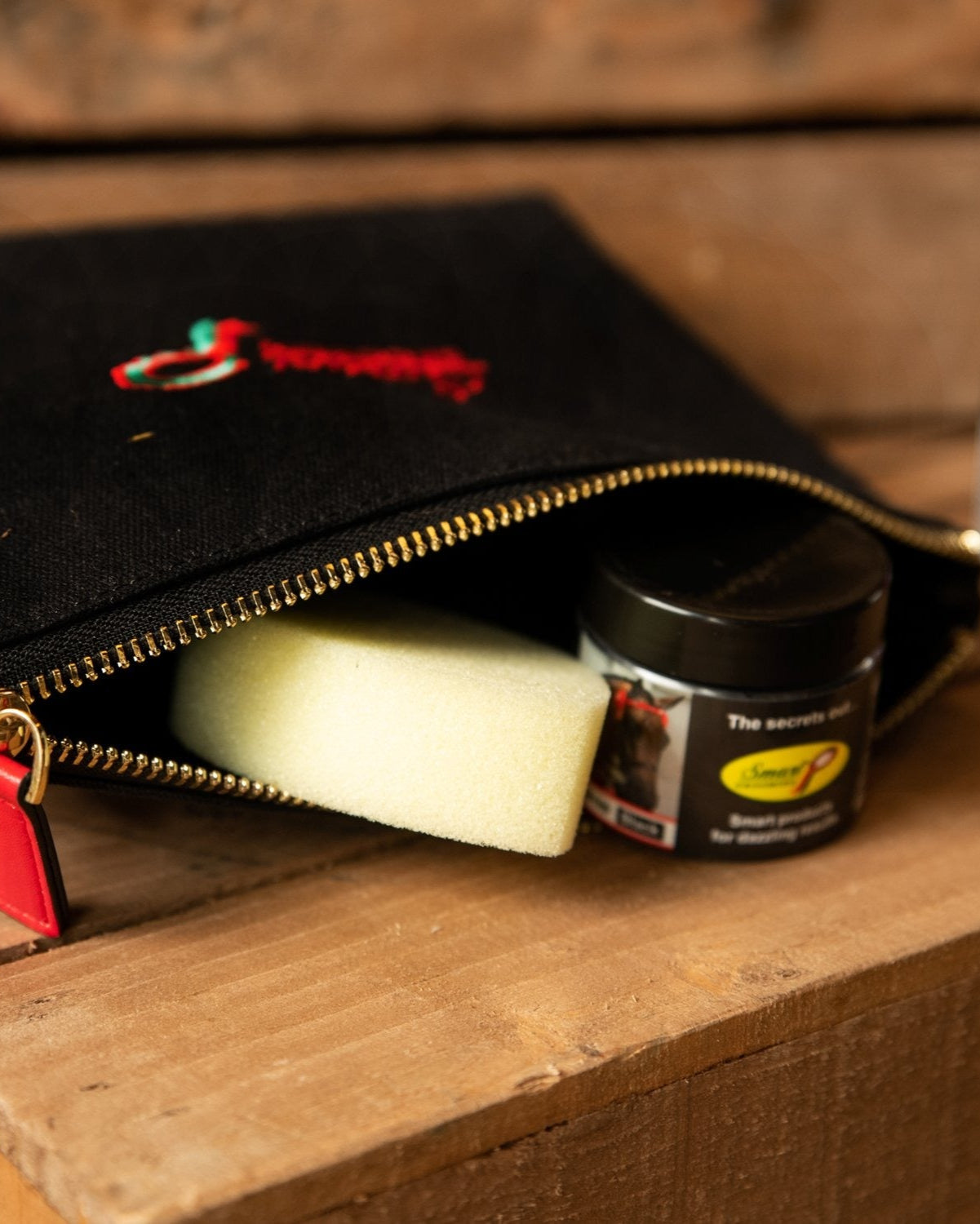 Equiflair Grooming Accessories Pouch: Black Cotton Drill Bag with Brass Zip for Horse Grooming Essentials