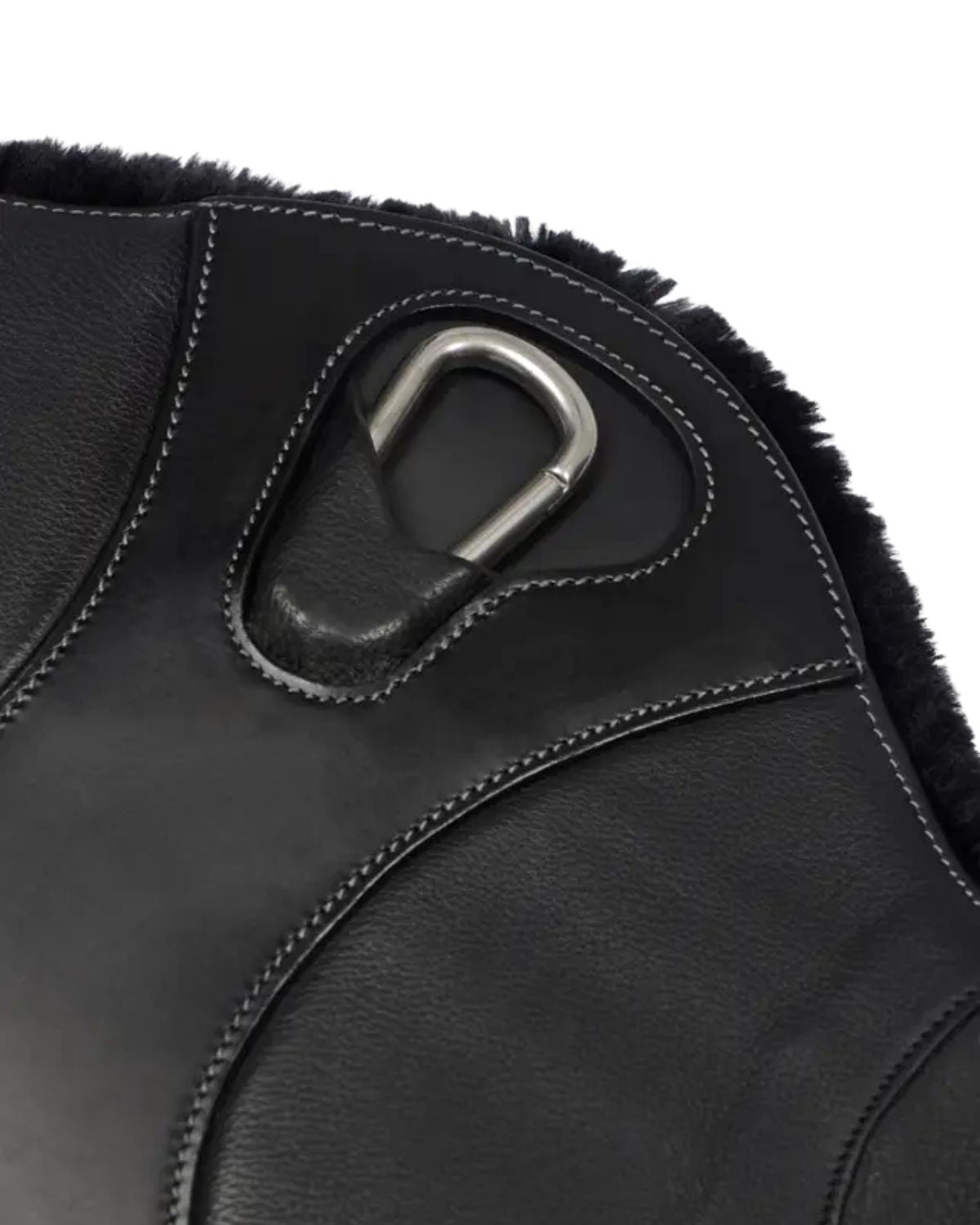 LeMieux Arika Simuwool Contoured Long Stud Girth Black