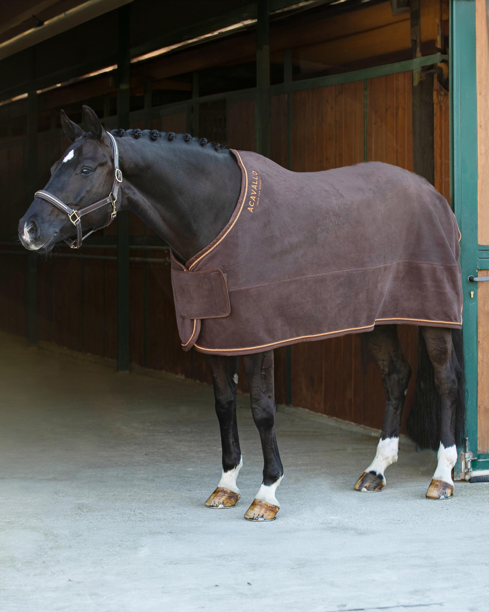 Acavallo Fleece Stable Rug 800G Brown/Orange