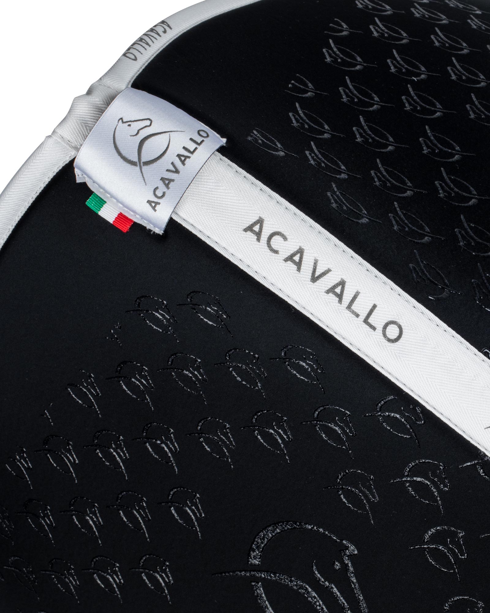 Acavallo Saddle Pad Ds Cw-Cs Elastane & Bamboo Silicone Grip Black/White