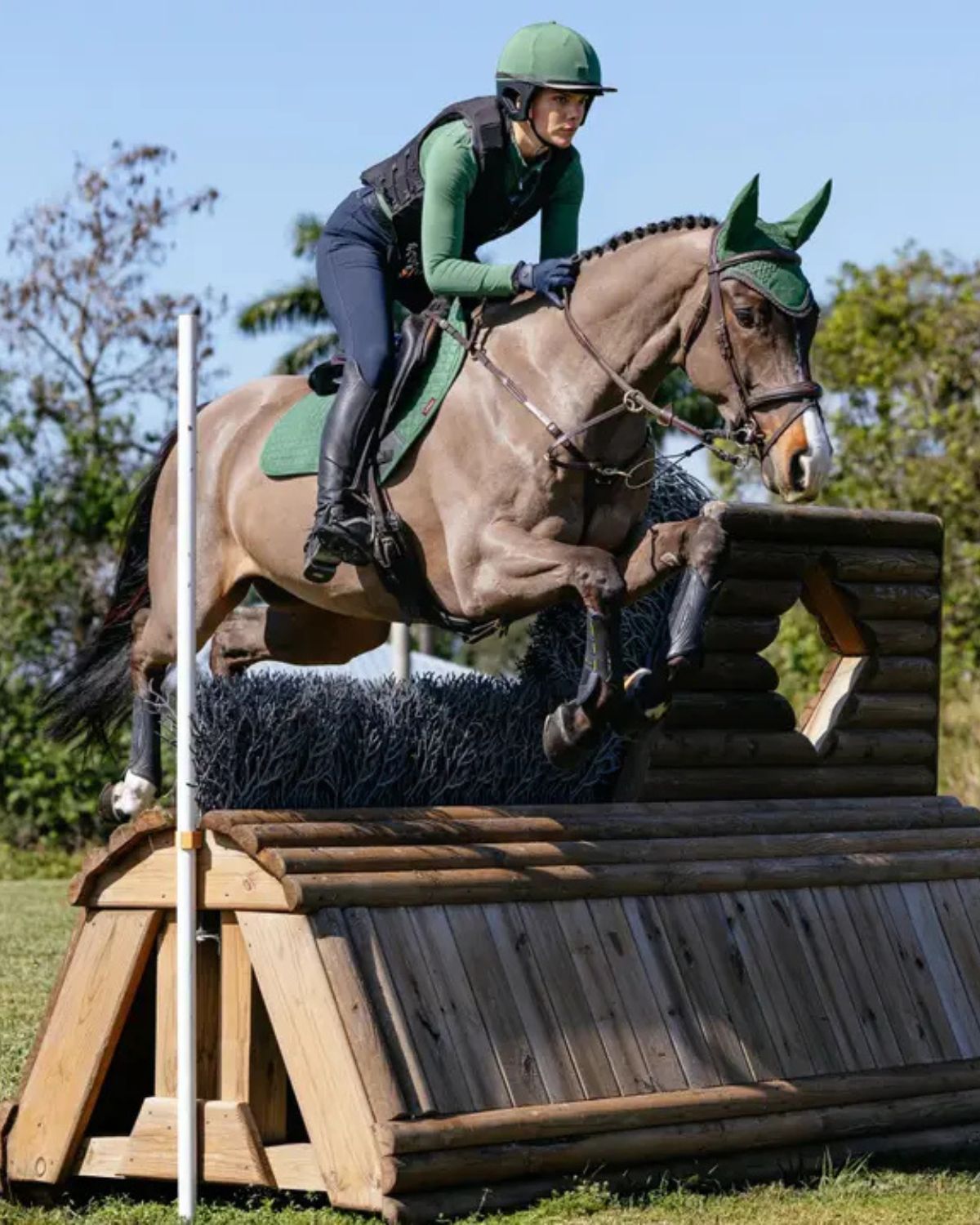 LeMieux Suede Close Contact Square Hunter Green