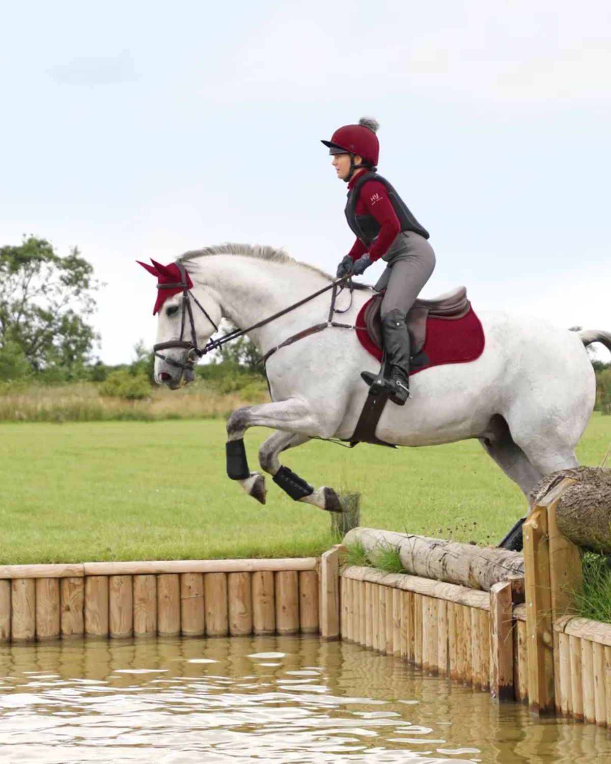 Hy Sport Active Hat Silk with Interchangeable Pom Pom Vivid Merlot