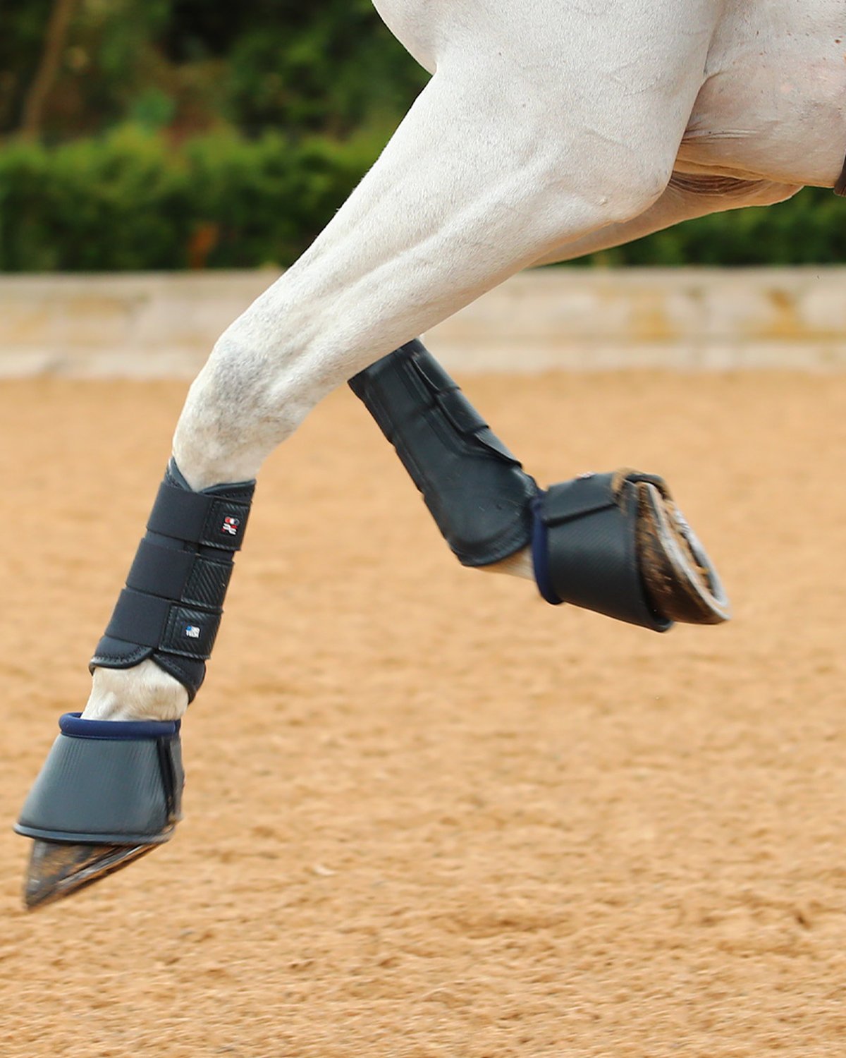 PREMIER EQUINE Carbon Air-Tech Brushing Boots Navy: Horse Leg Protection