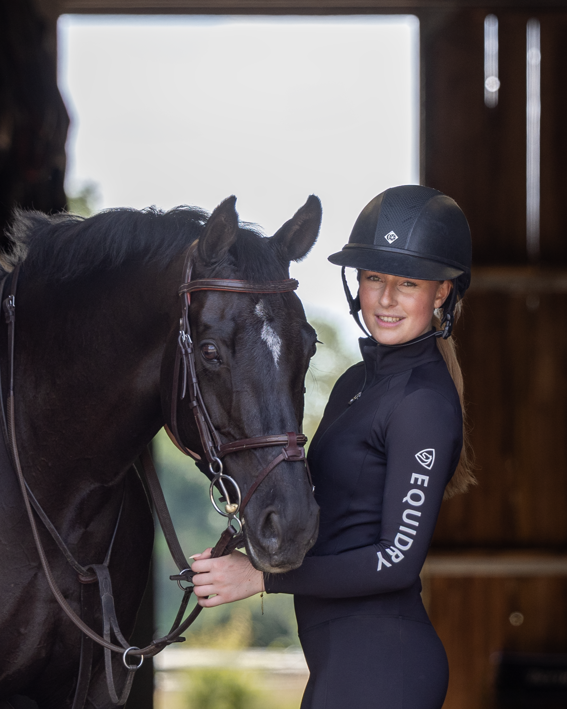 EQUIDRY Women's Water Repellent Base Layer Black/White