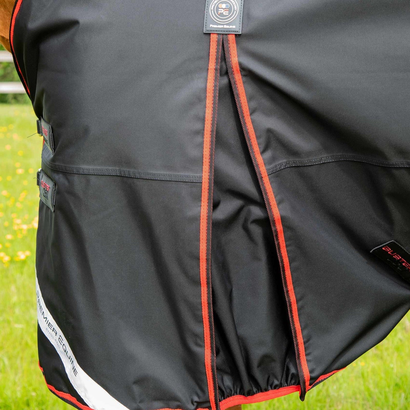 Premier Equine Buster 250g Turnout Rug with Classic Neck Cover Black