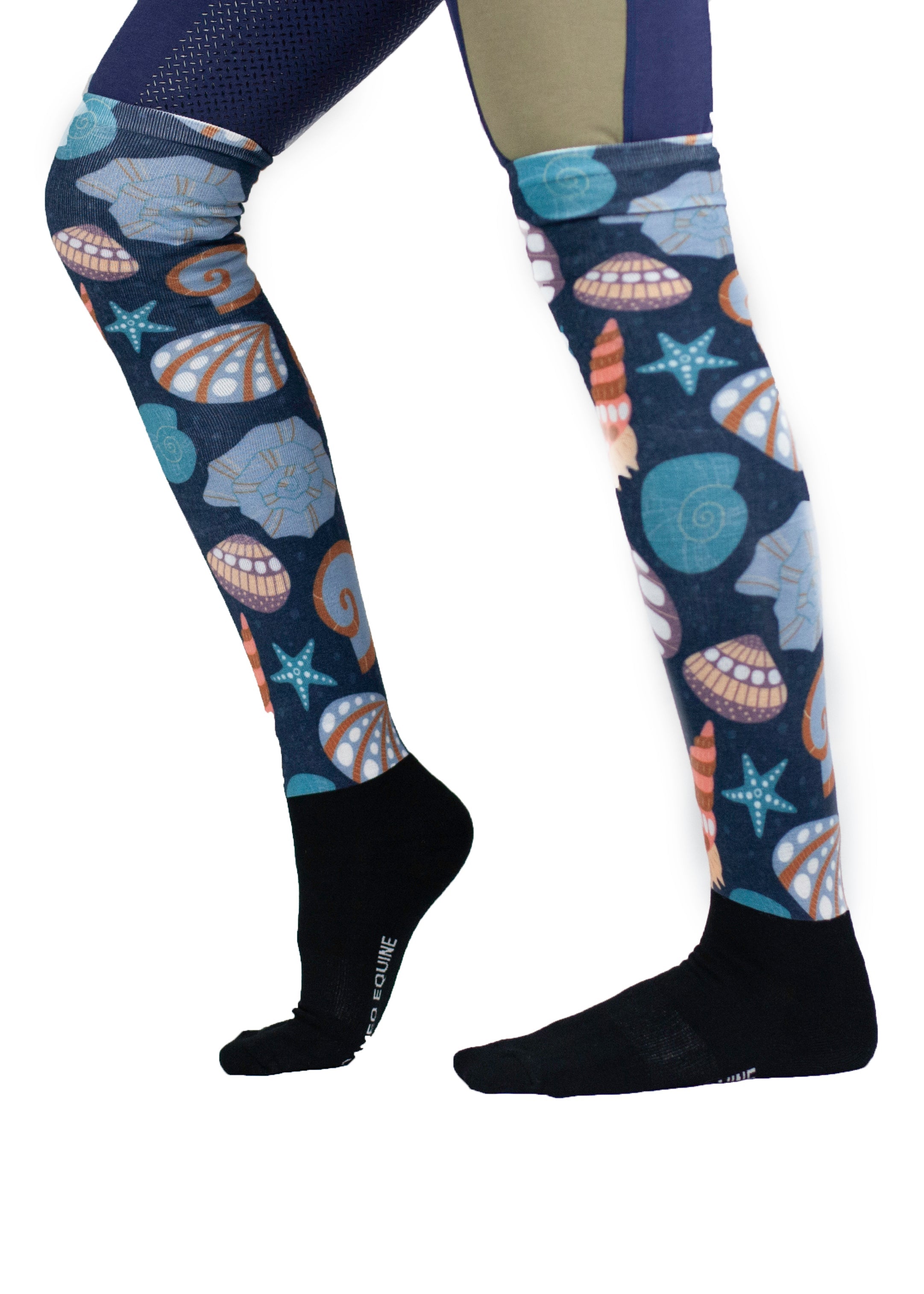 CAMEO MARMADUKE SHELLS Socks: Equestrian riding socks with seashell print, padded sole, and moisture-wicking for comfort.