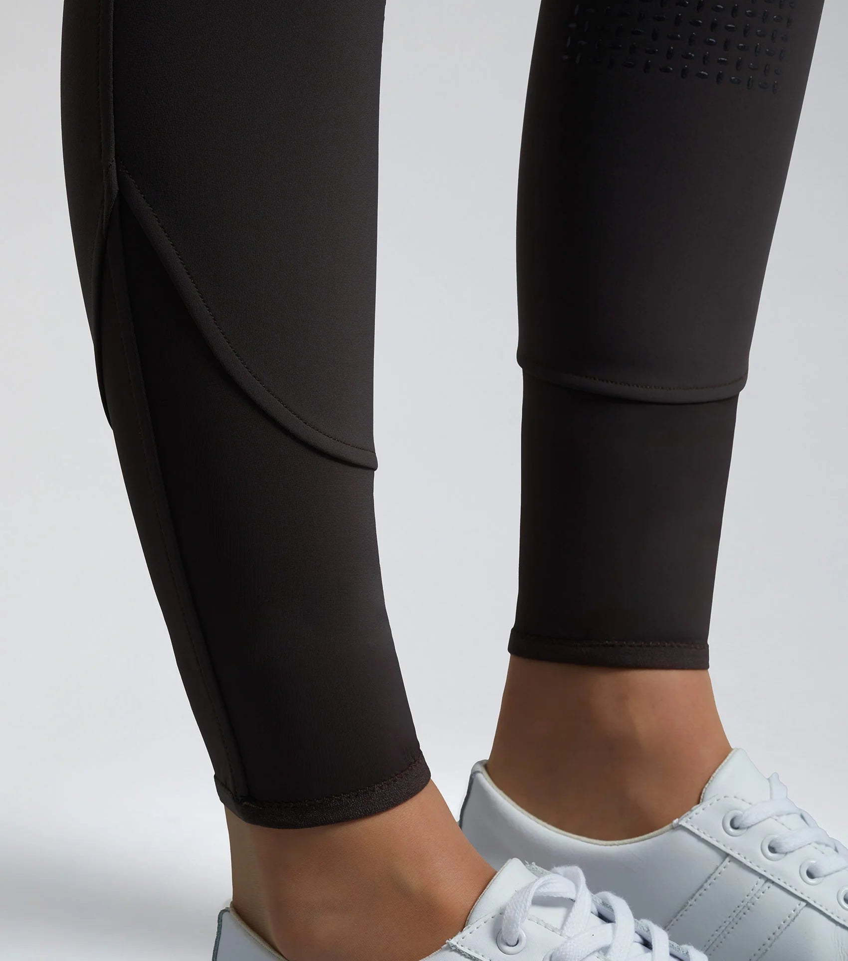 Premier Equine Carapello Black Riding Breeches: Equestrian leggings with full gel seat.