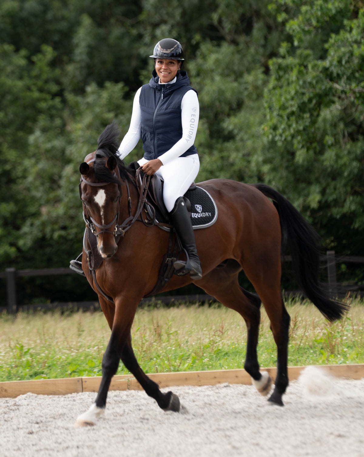 EQUIDRY Tamar Lightweight Gilet Women's Navy | Water-Repellent Riding Vest for Equestrian Use