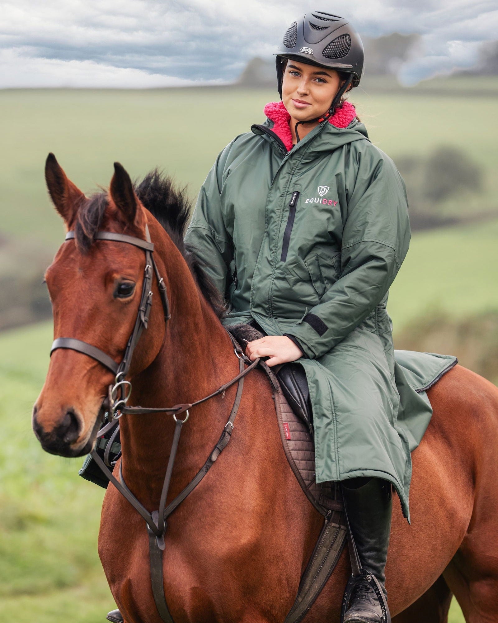 Evolution Children's | Thick Fleece | Fixed Hood | Black Forest Green/Peacock pink - EQUIDRY