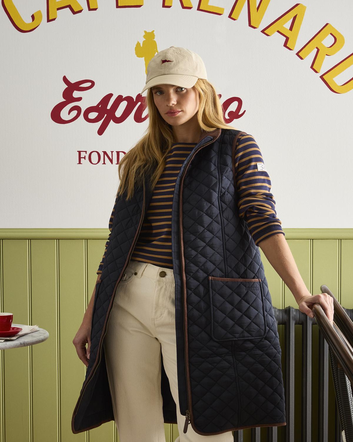 JOULES Sutton Navy Quilted Gilet: Longline, Showerproof Gilet with Diamond Quilting, Women's Fashion Vest
