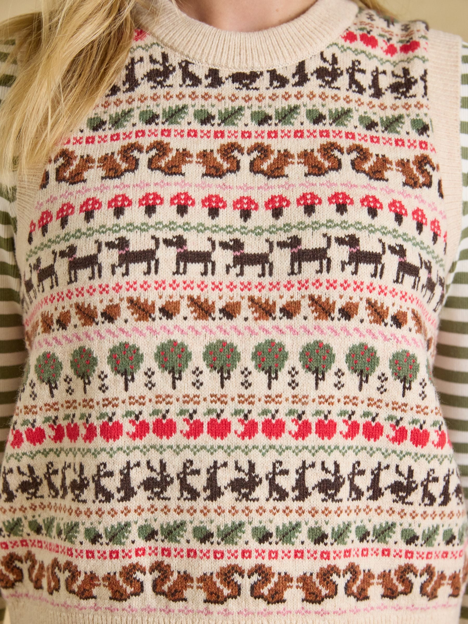 Joules Women's Oatmeal Fair Isle Knit Vest - Woodland Animals, Apples, Dogs, Squirrels
