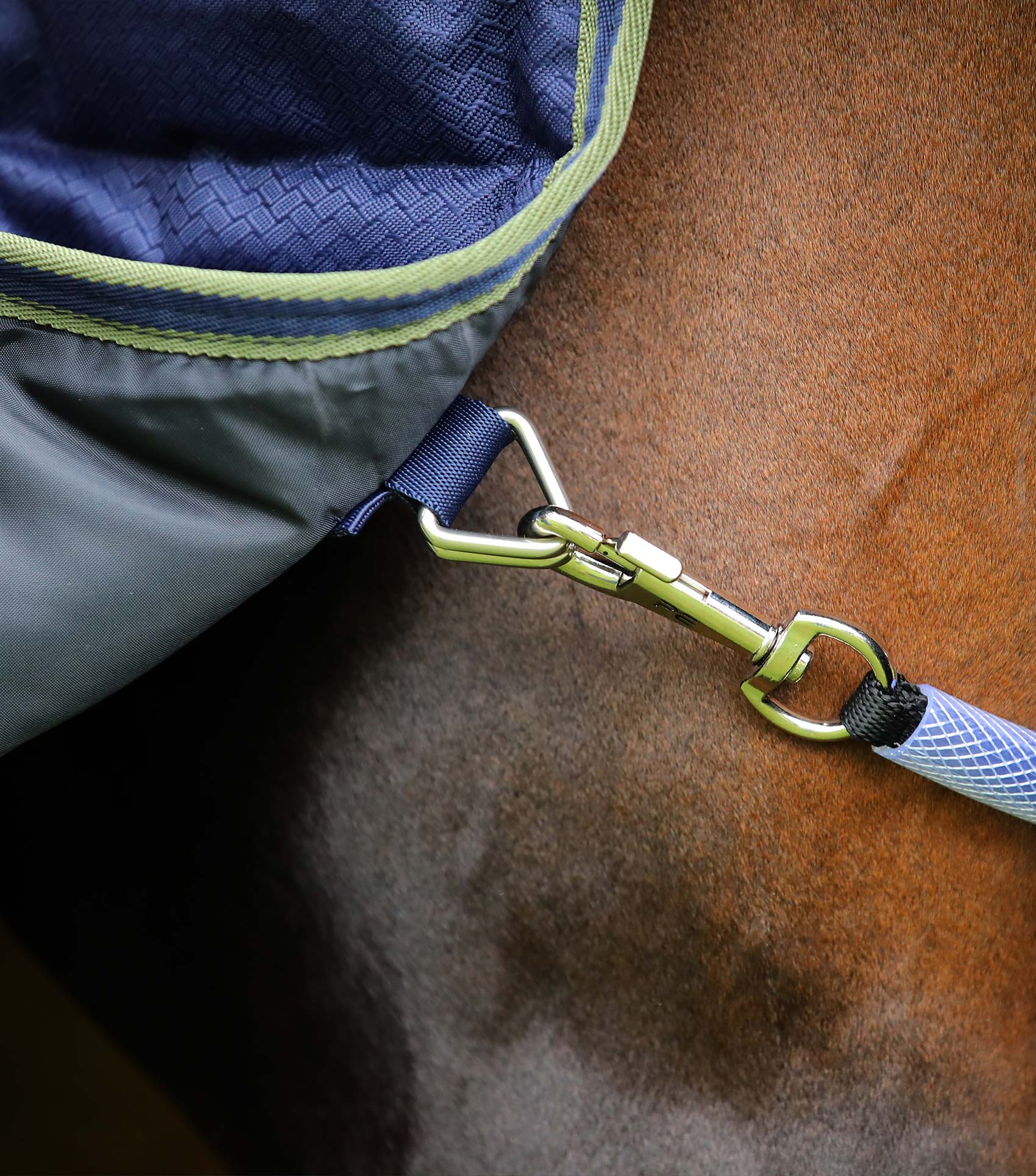 Premier Equine Hydra 350g Stable Rug with Neck Cover - Heavyweight Horse Rug