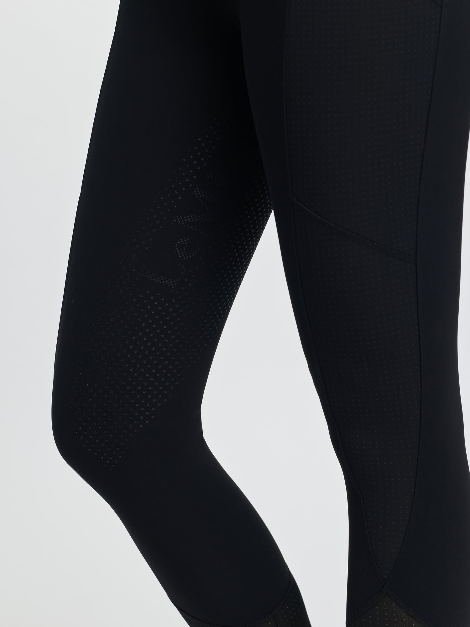 LeMieux Airflow Full Seat Pull On Black | Equiflair