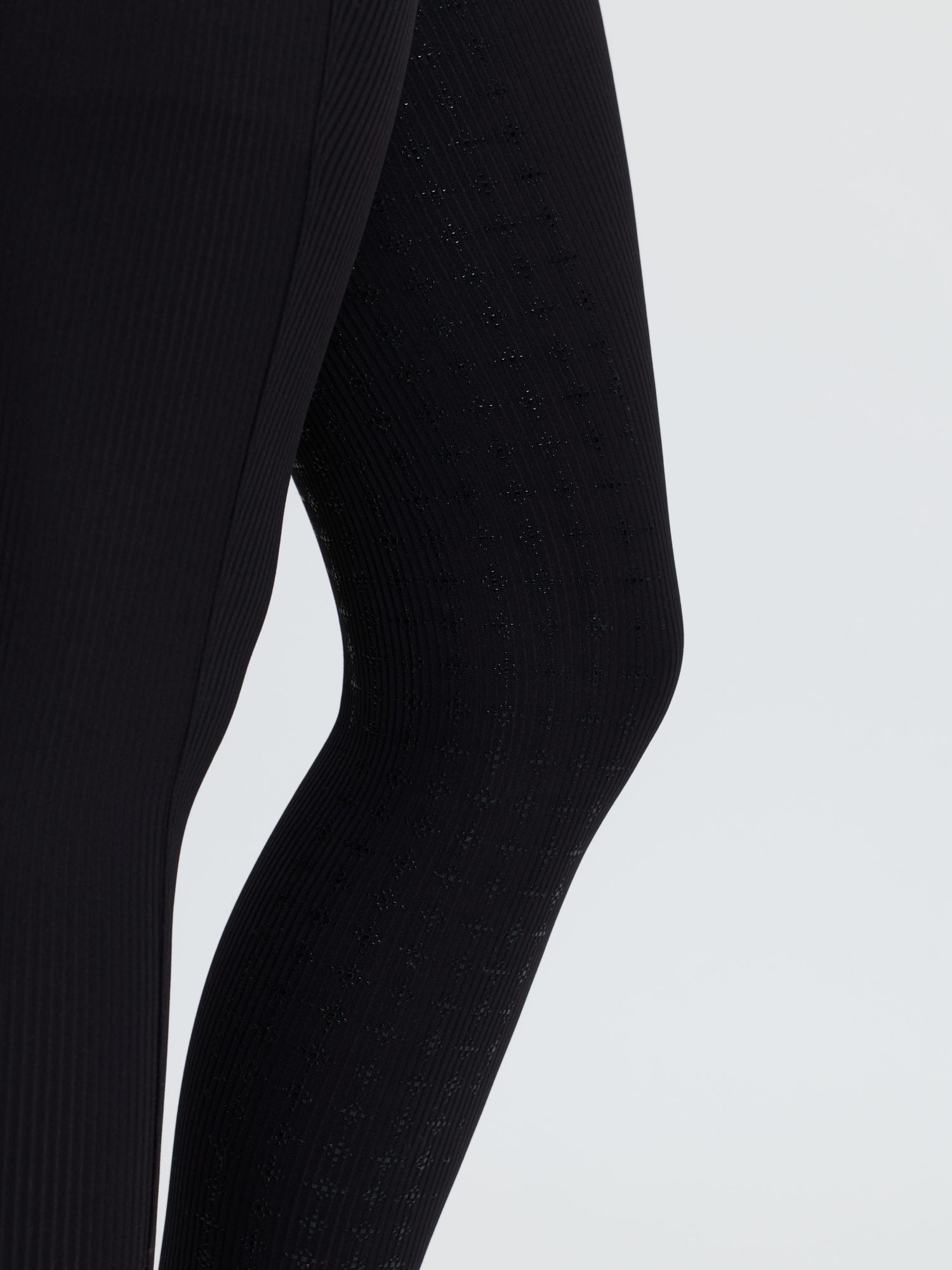 Black LeMieux Young Rider Orla ribbed pull-on riding leggings with patterned texture