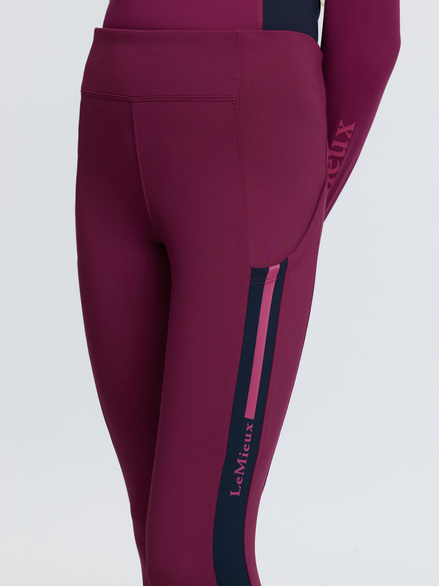 LeMieux Young Rider Orla Pull Ons Blackberry