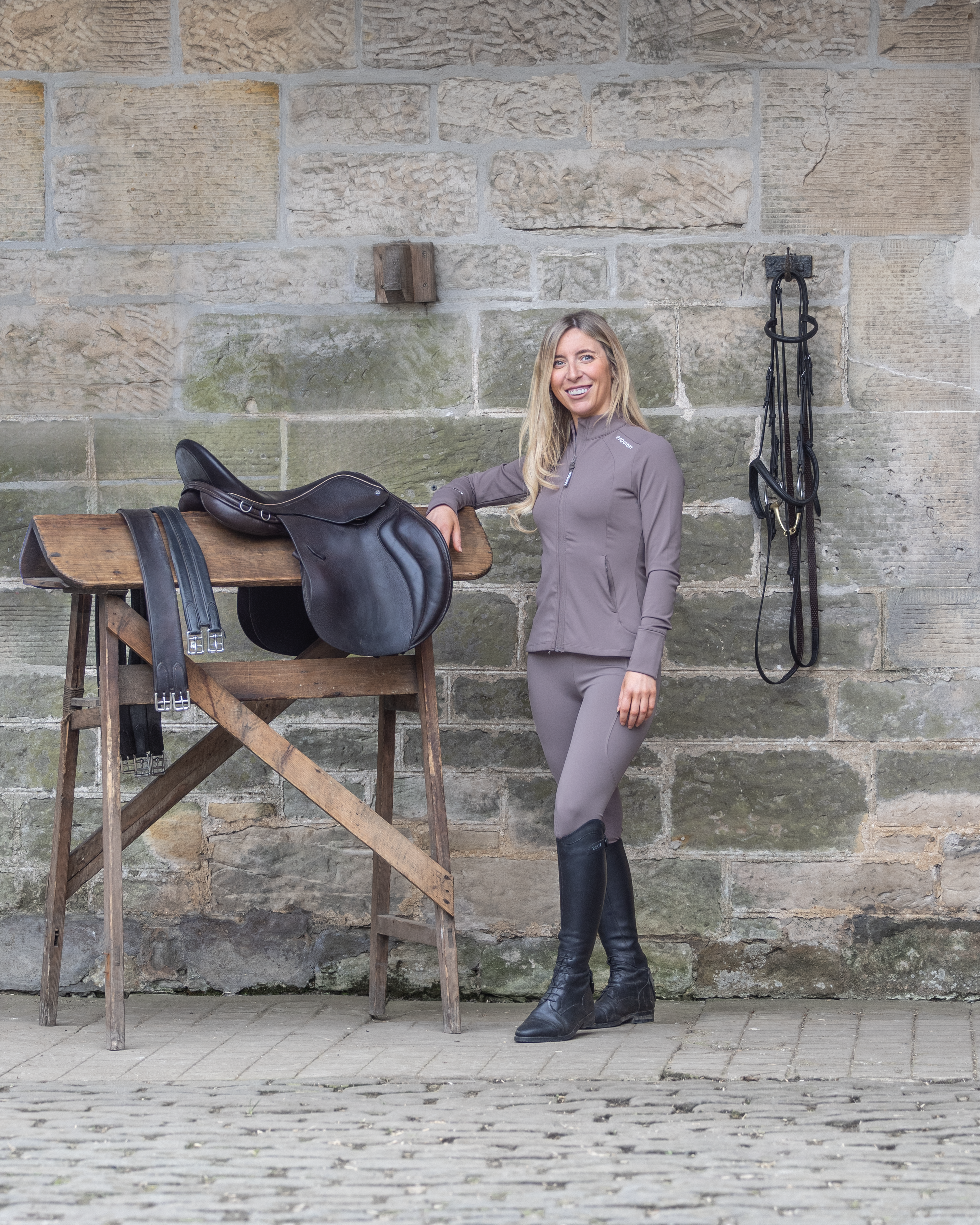 EQUIDRY Women's Water Repellent Zip up Top Mocha/White