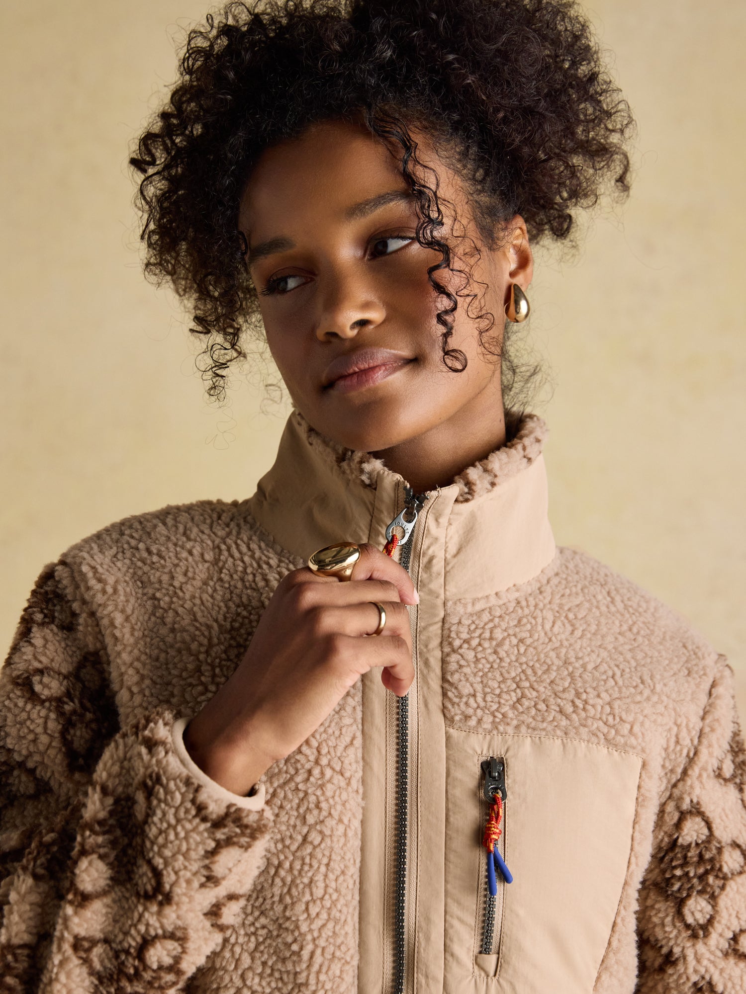 JOULES Lottie Fleece: Woman in Neutral Icon Print Borg Fleece with Zip Fastening. Cozy Women's Fleece Jacket.