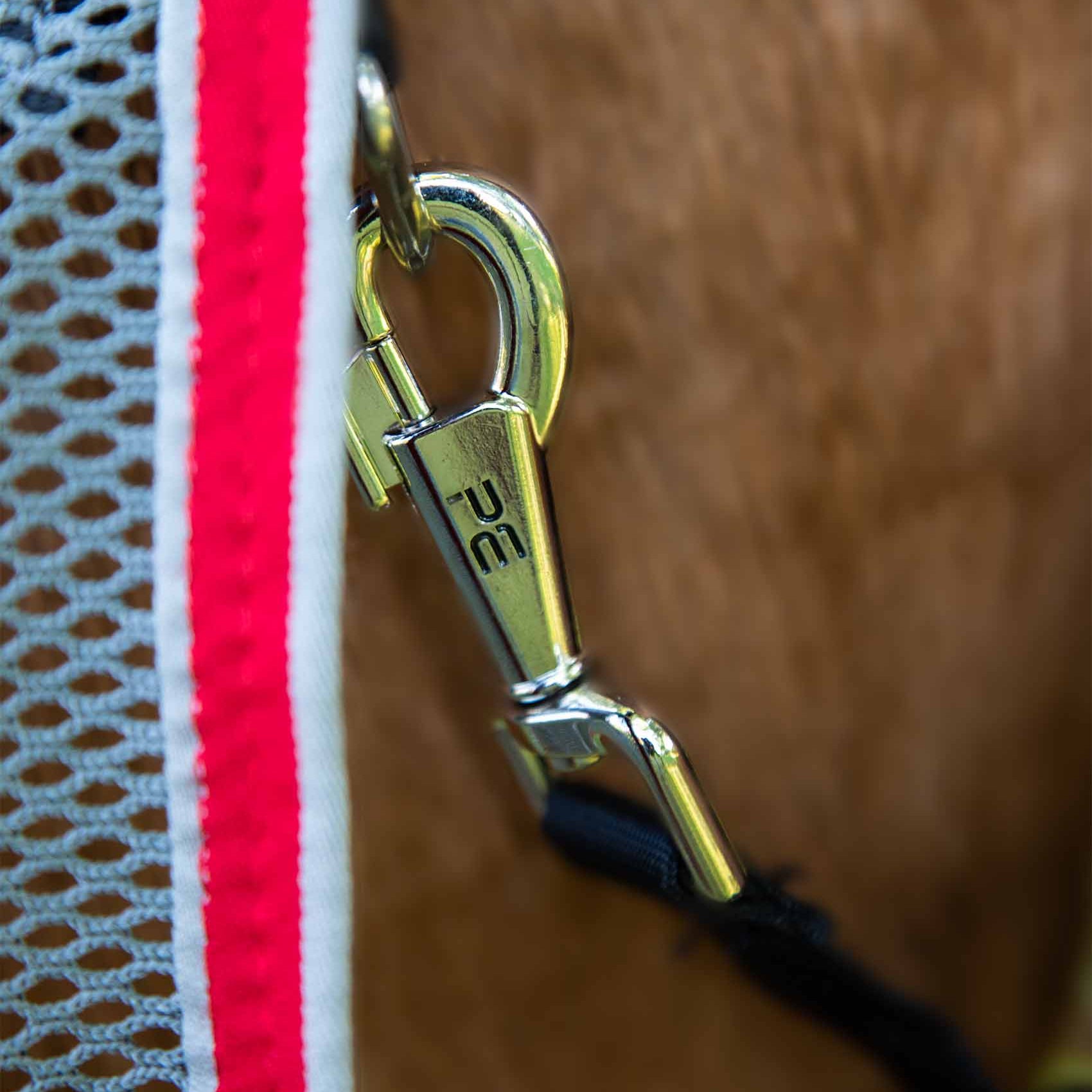 Premier Equine Sports Cooler Rug - Black horse cooler with clip.