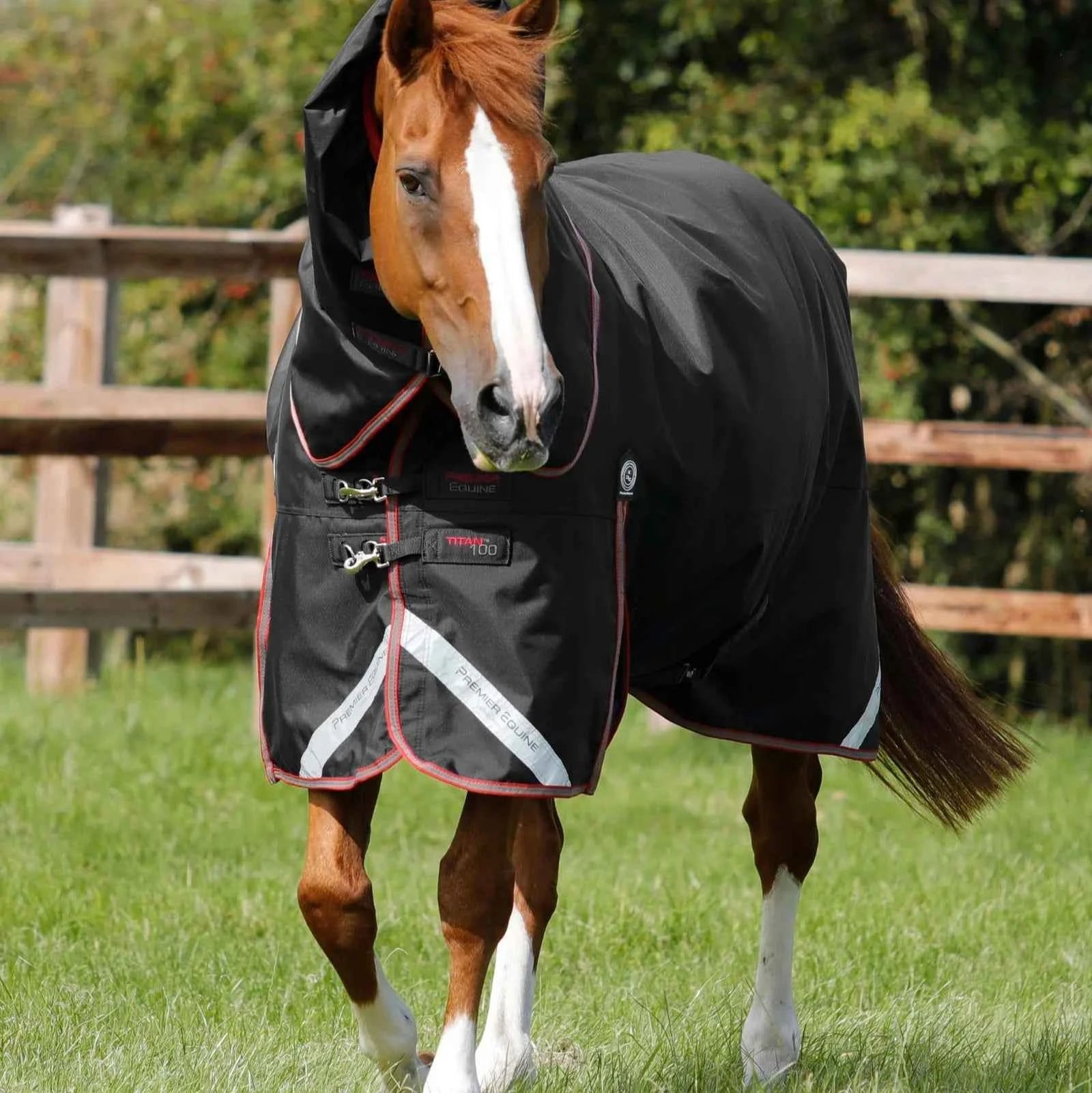 Premier Equine Titan 100g Turnout Rug with Snug-Fit Neck Cover Black