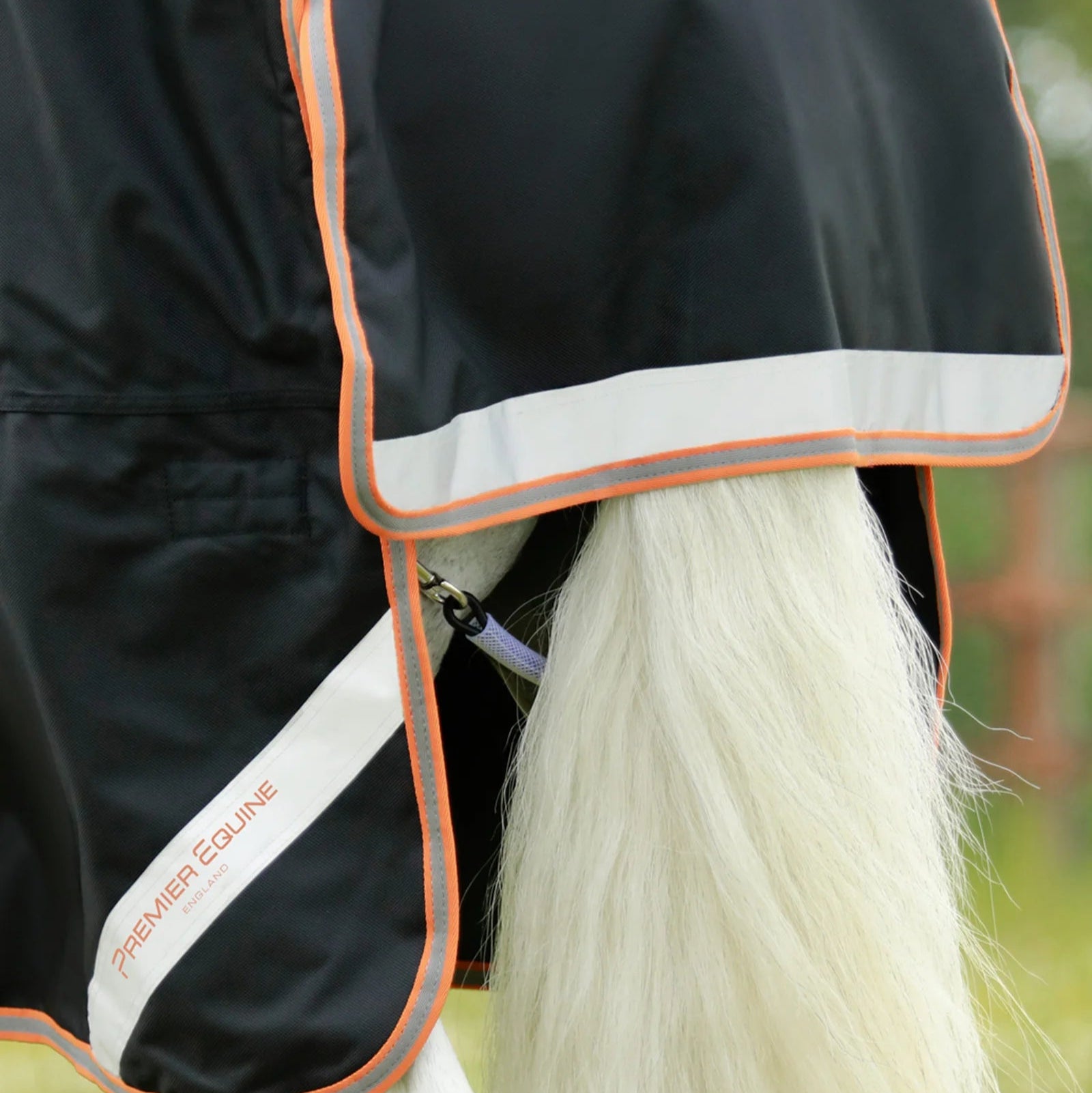 Premier Equine Titan 300g Black Turnout Rug with Snug-Fit Neck Cover: Waterproof Horse Rug for Winter
