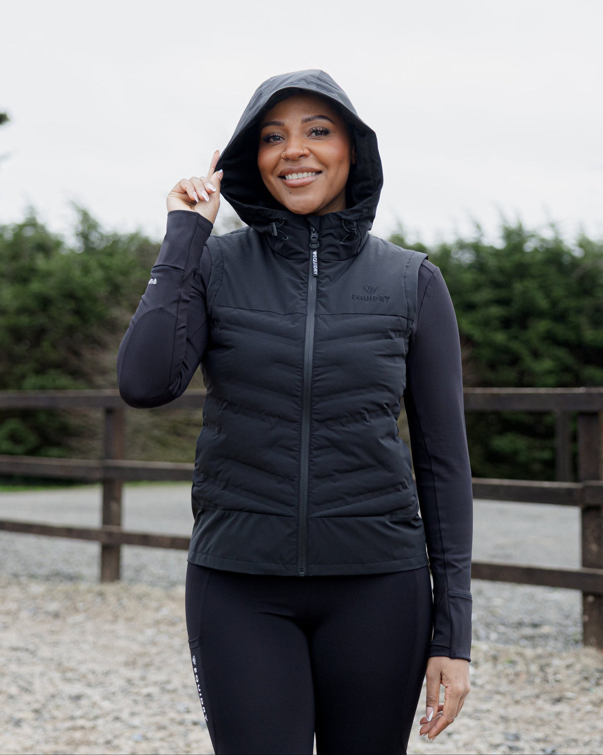 EQUIDRY Tamar Lightweight Gilet for Women in Black - Water-Repellent Equestrian Outerwear by Equiflair