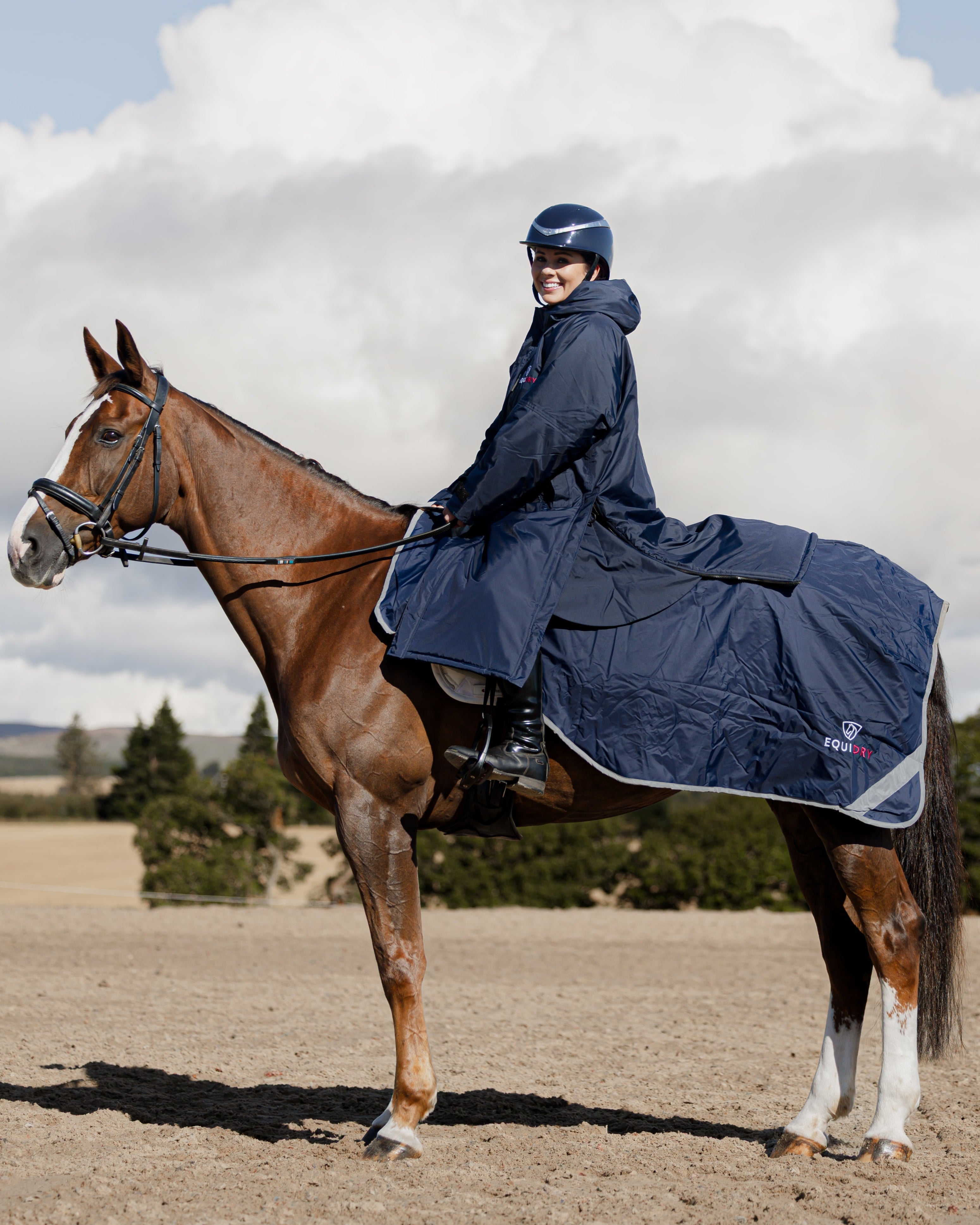 EQUIDRY Waterproof Exercise Sheet Thick Navy/Raspberry