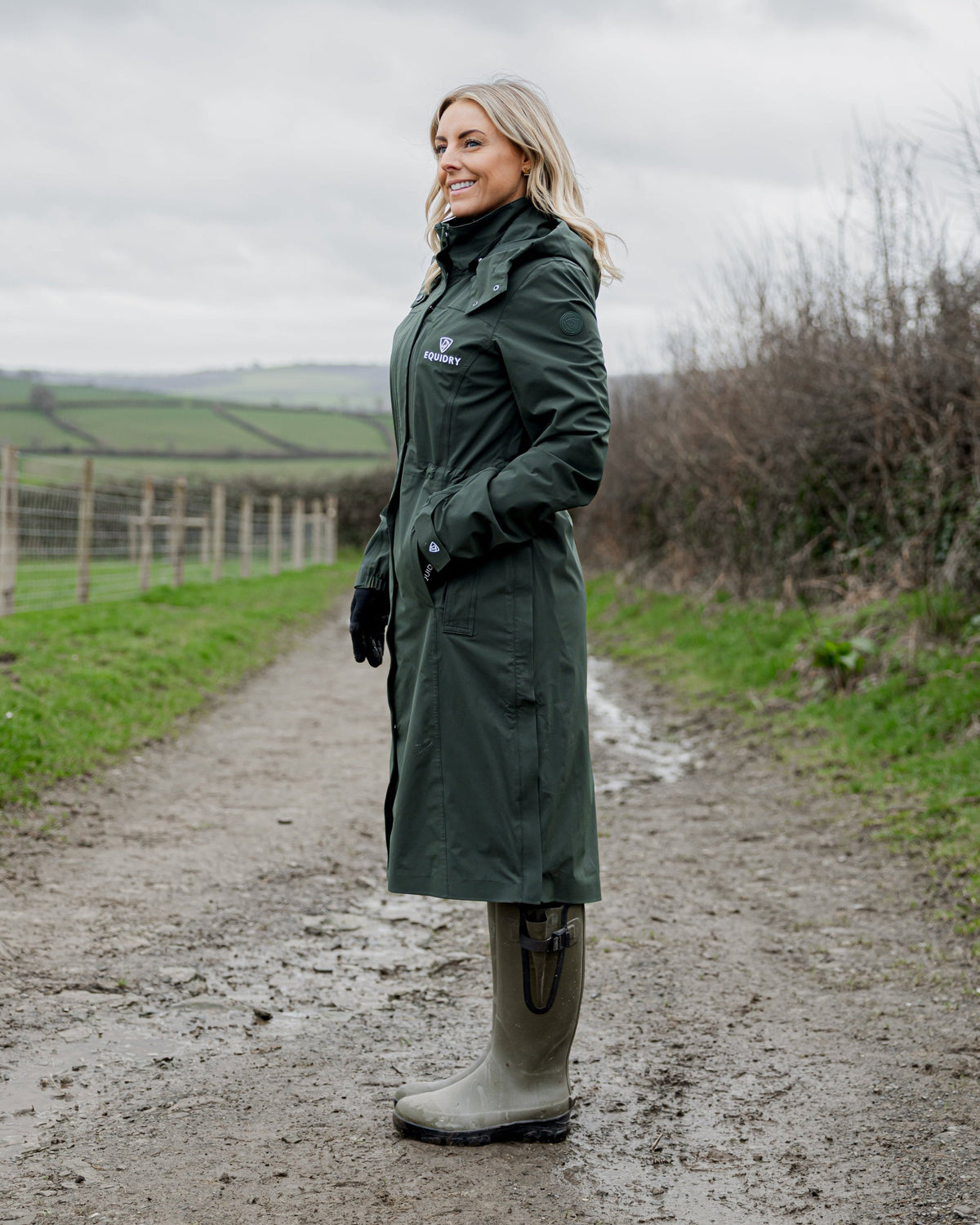 Aura Women's Raincoat Black Forest Green Equidry