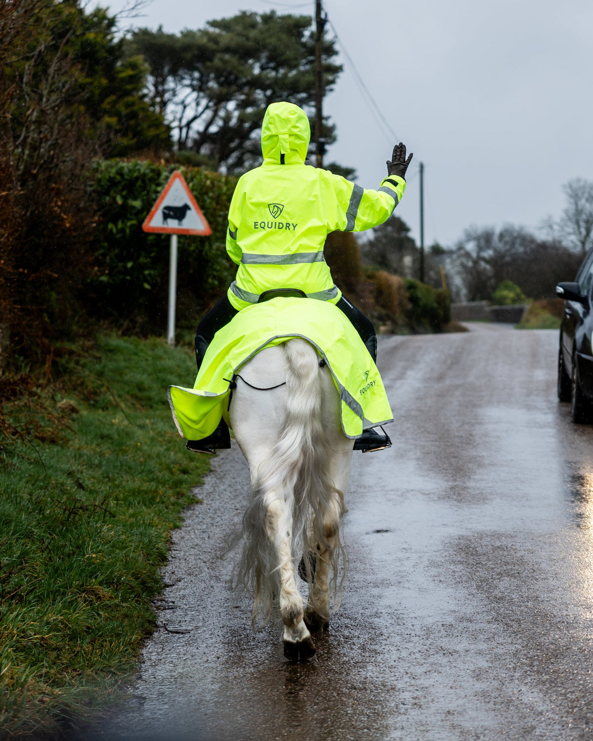Equidry hi-vis waterproof horse exercise sheet for riding in rain