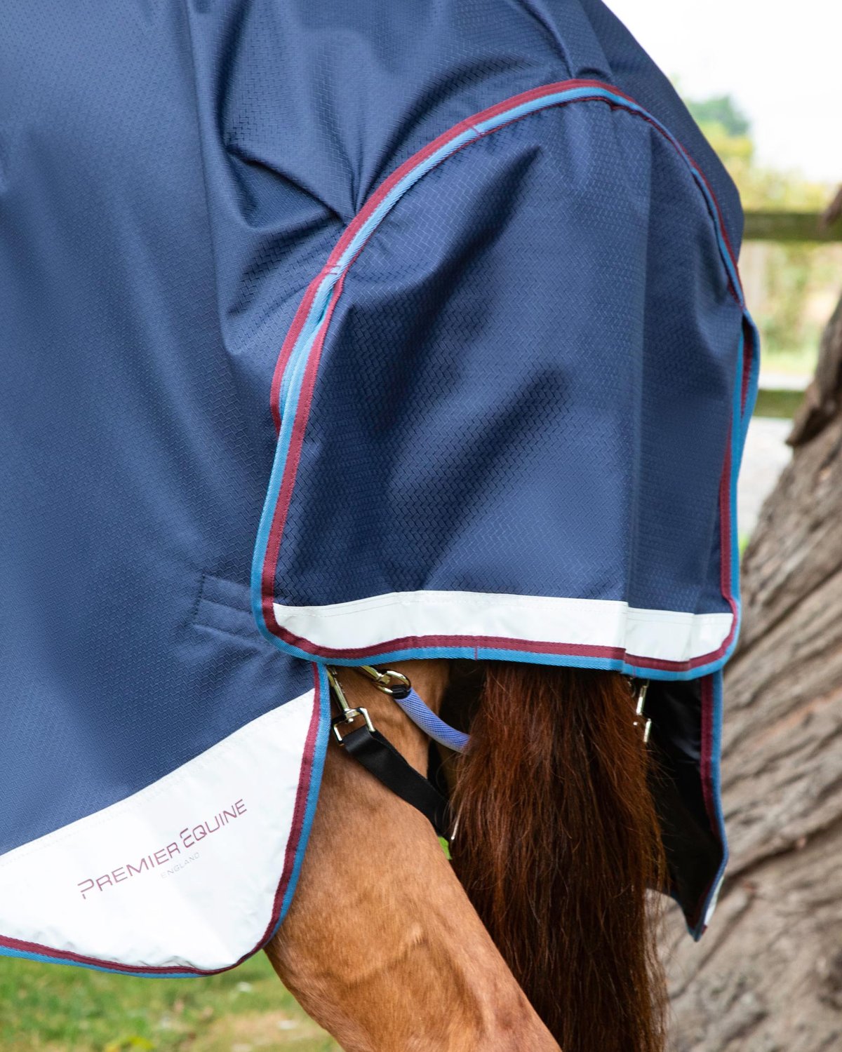 Premier Equine Akoni 0g Turnout Rug with Classic Neck Cover Navy
