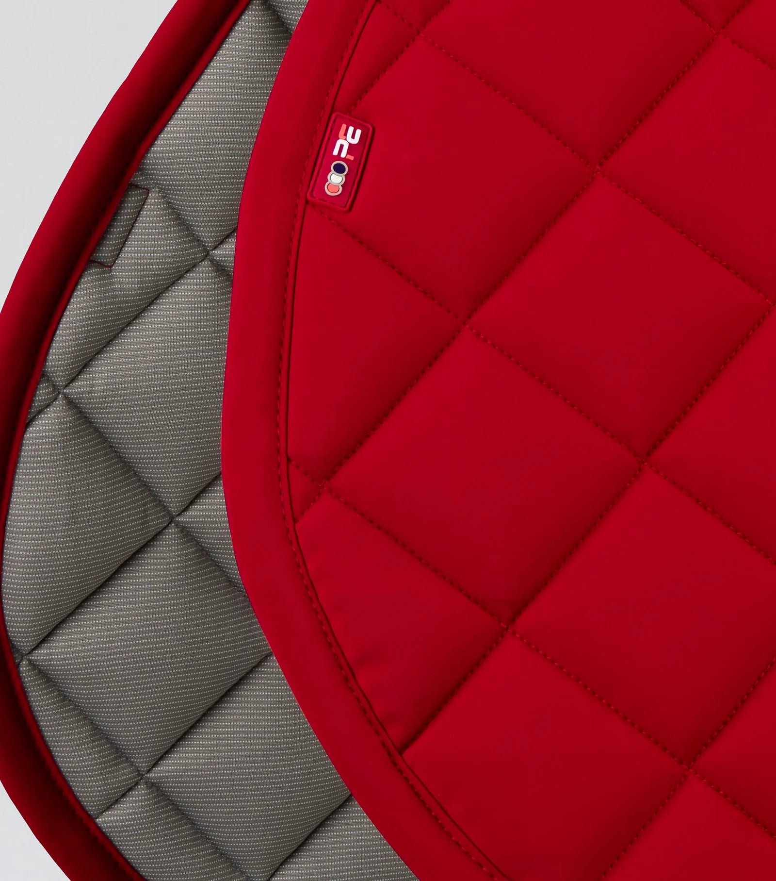 Premier Equine Atlas Close Contact GP/Jump Square Red