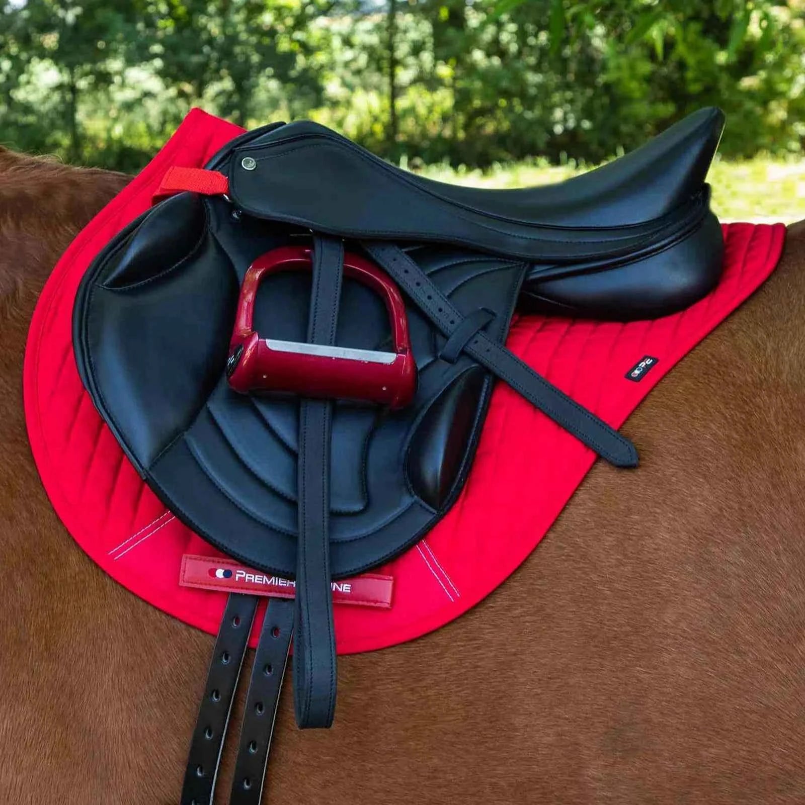 Premier Equine Close Contact Cotton Cross Country Saddle Pad Red
