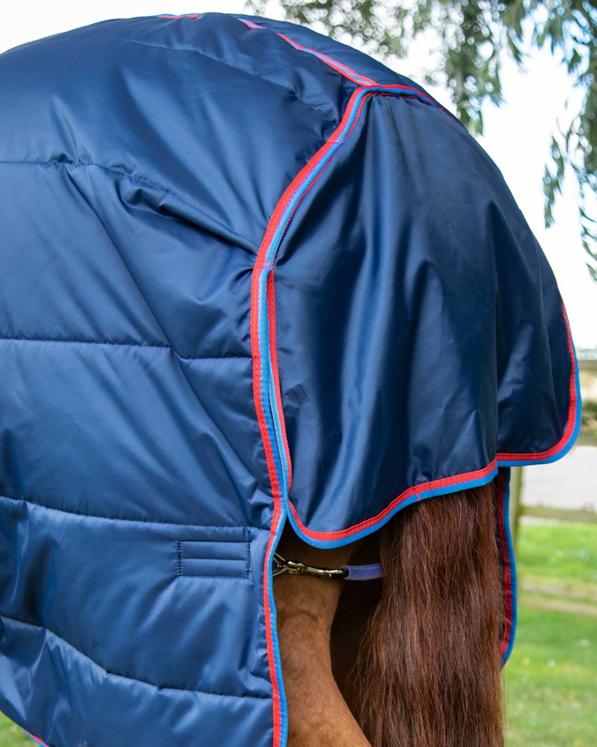 Premier Equine Navy Stable Rug: 200g, Combo Neck Cover. Horse blanket for comfort in the stable. #equine #horserug #stablerug