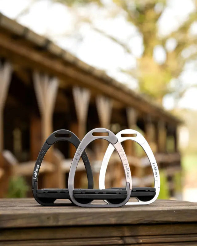 LeMieux Junior Vector Balance Stirrup Black