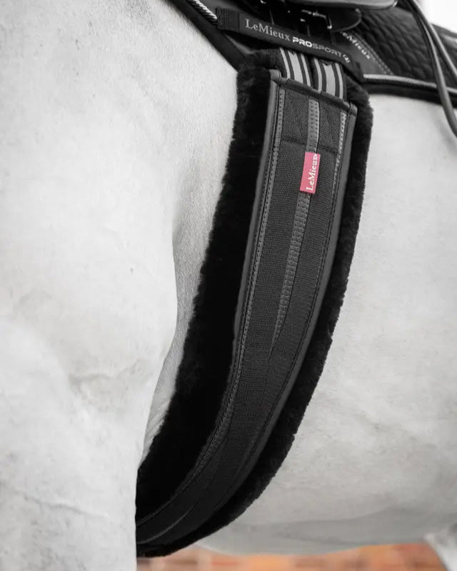LeMieux Fleece Lined Anatomic Girth Black