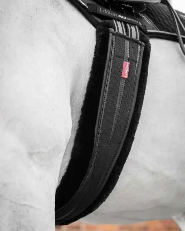 LeMieux Fleece Lined Anatomic Girth Black