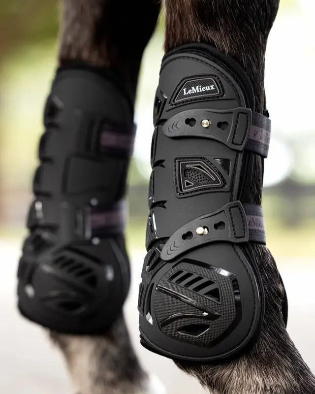 LEMIEUX MOTION COOL TENDON BOOT BLACK: Equestrian Horse Leg Protection. FEI compliant.