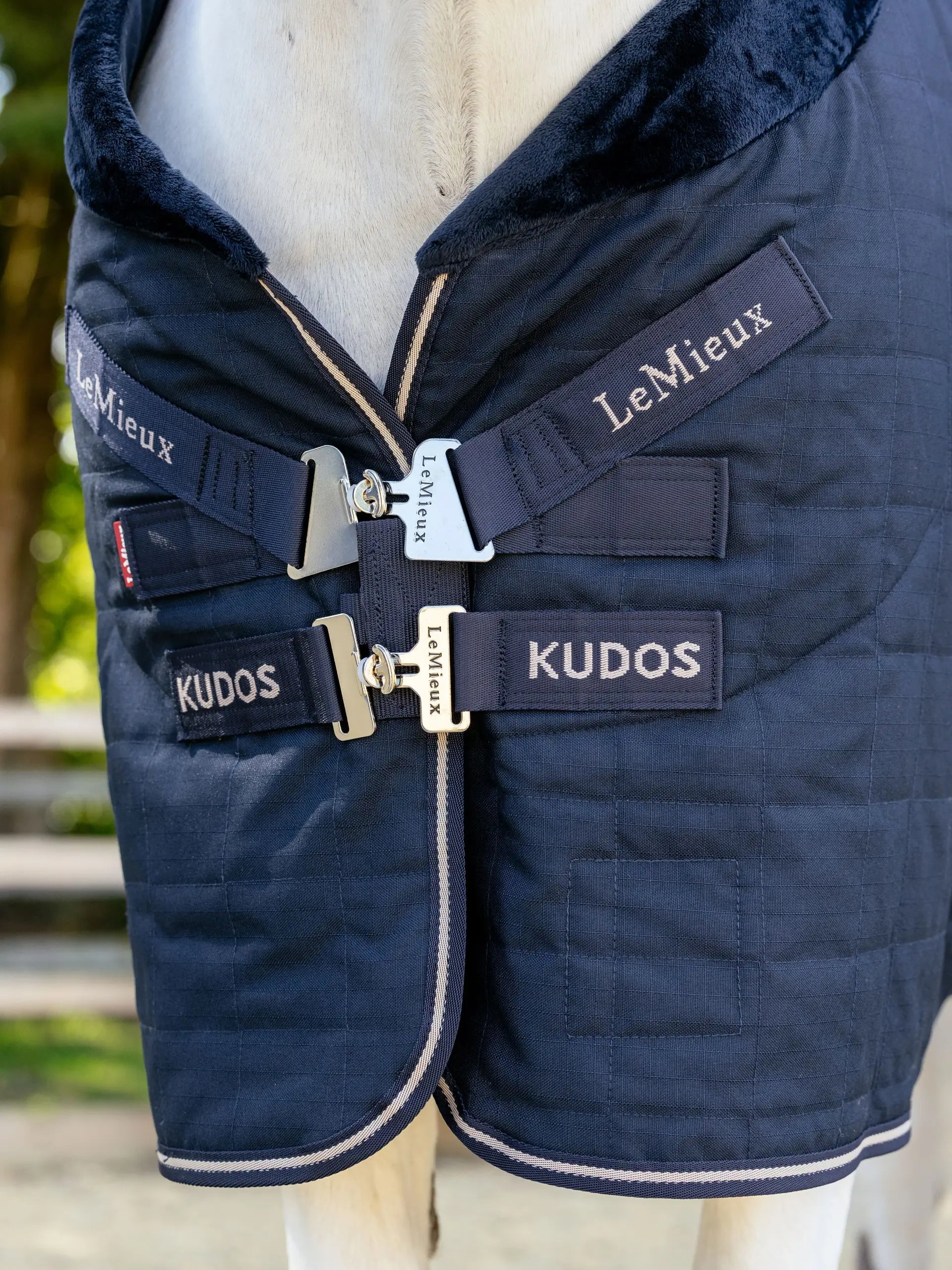 LeMieux Kudos Luxe Lined Stable Rug Navy