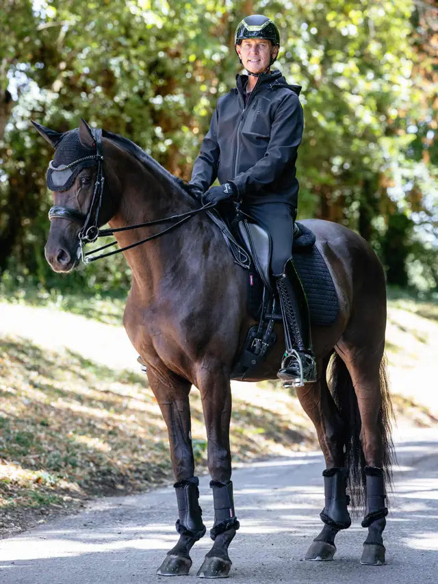 Lemieux Mens Softshell Jacket in Black: Equestrian riding gear, horse and rider.