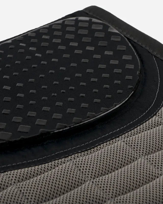LeMieux Le Cool Grip Dressage Pad Grey: Anti-Slip Silicone & Cooling Saddle Pad