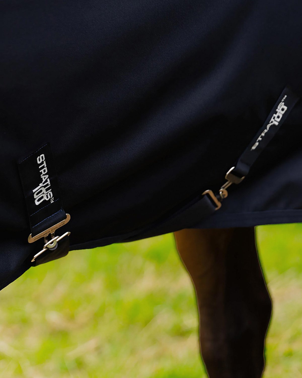 Premier Equine Stratus 1200 Series 100g Turnout Rug with Classic Neck Cover Navy