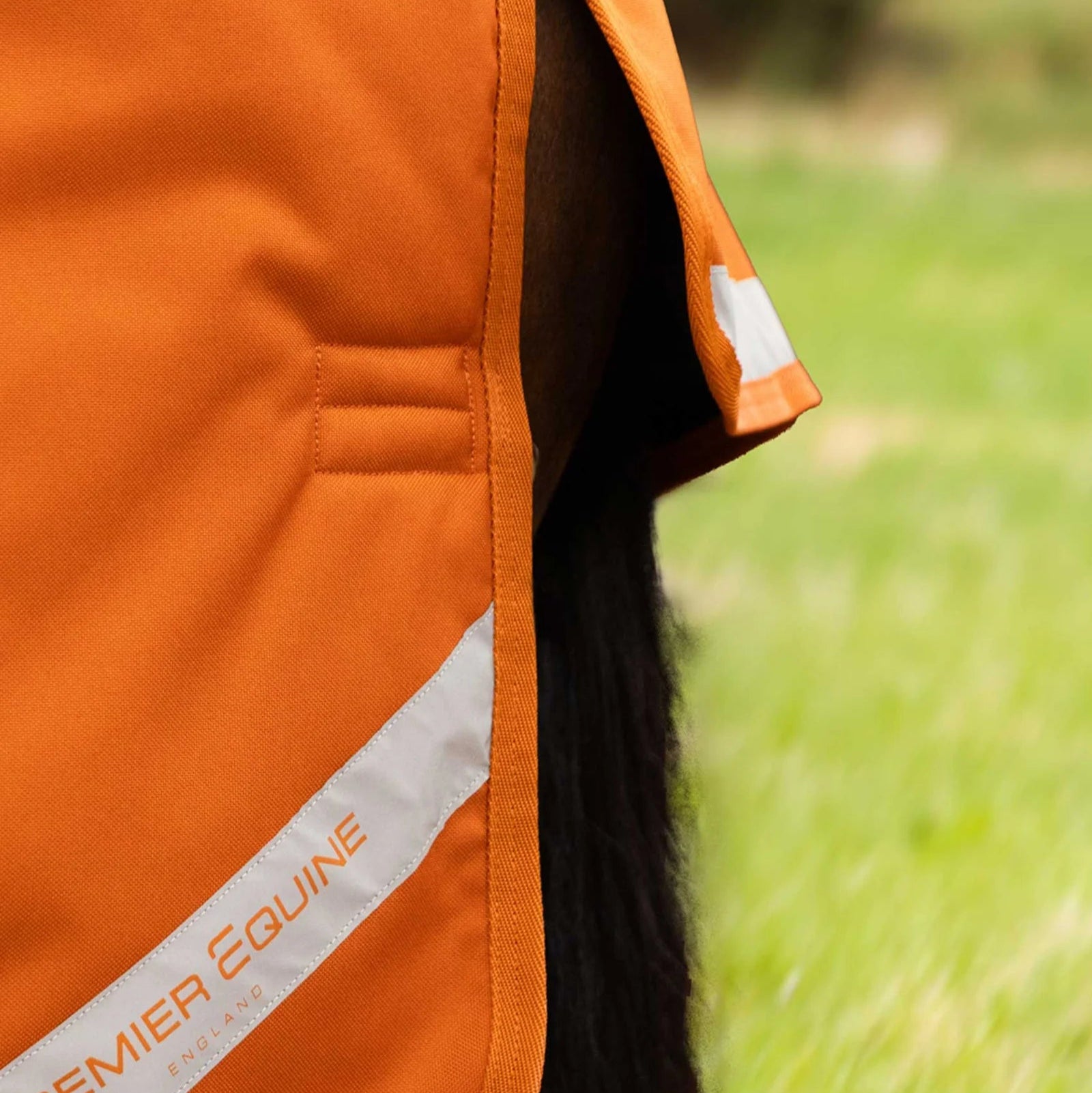 PREMIER EQUINE horse turnout rug orange. Stratus 1200 series 200g with classic neck cover.