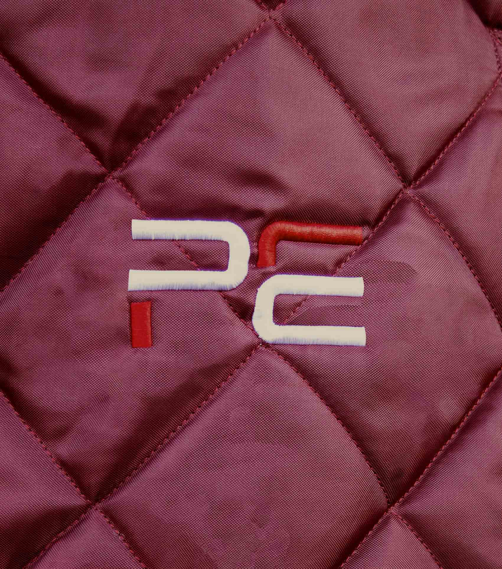 Premier Equine Tuscan Stable Rug 200g Burgundy: Quilted Horse Rug for Warmth & Comfort