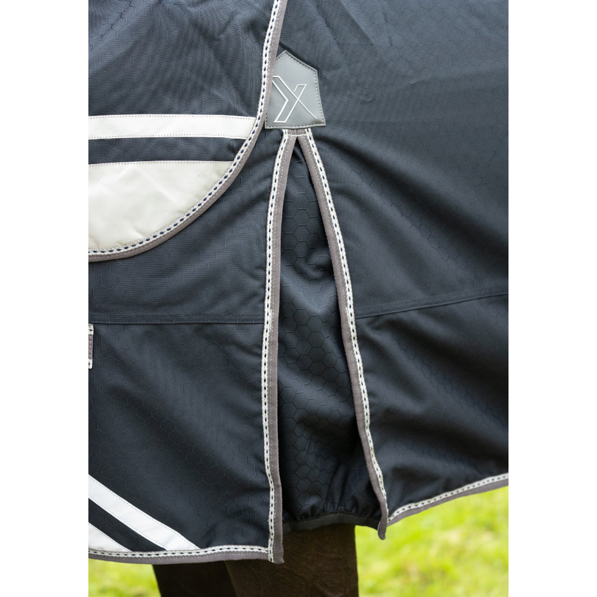 DefenceX Shield 200G Turnout Rug Navy with Detachable Neck - Waterproof Horse Rug