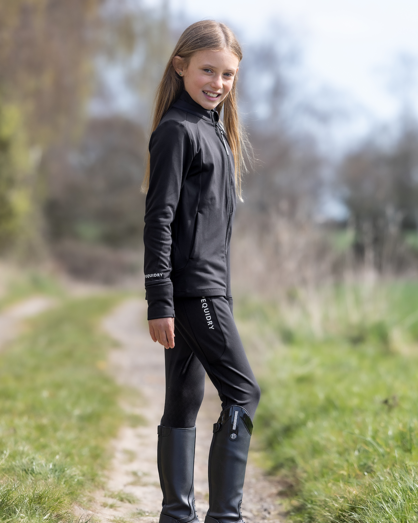 EQUIDRY Children's Water Repellent Zip up Top Black/White