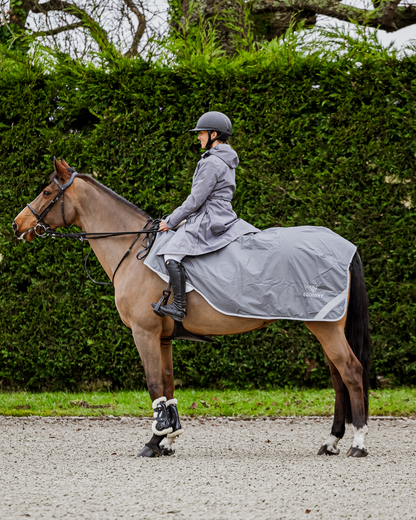 Equestrian: Horse Riding with EQUIDRY Waterproof Blanket from Equiflair