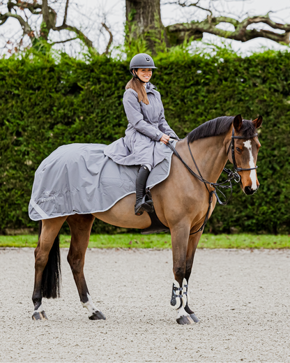 EQUIDRY Waterproof Exercise Sheet - Grey horse riding rug by Equiflair. Protect your horse from rain!