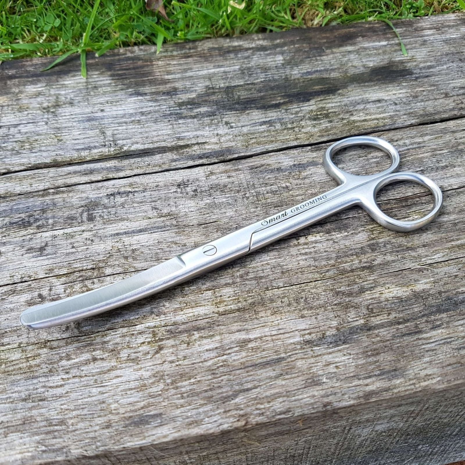 Smart Grooming Curved Scissors: Precision Horse Trimming - Equiflair