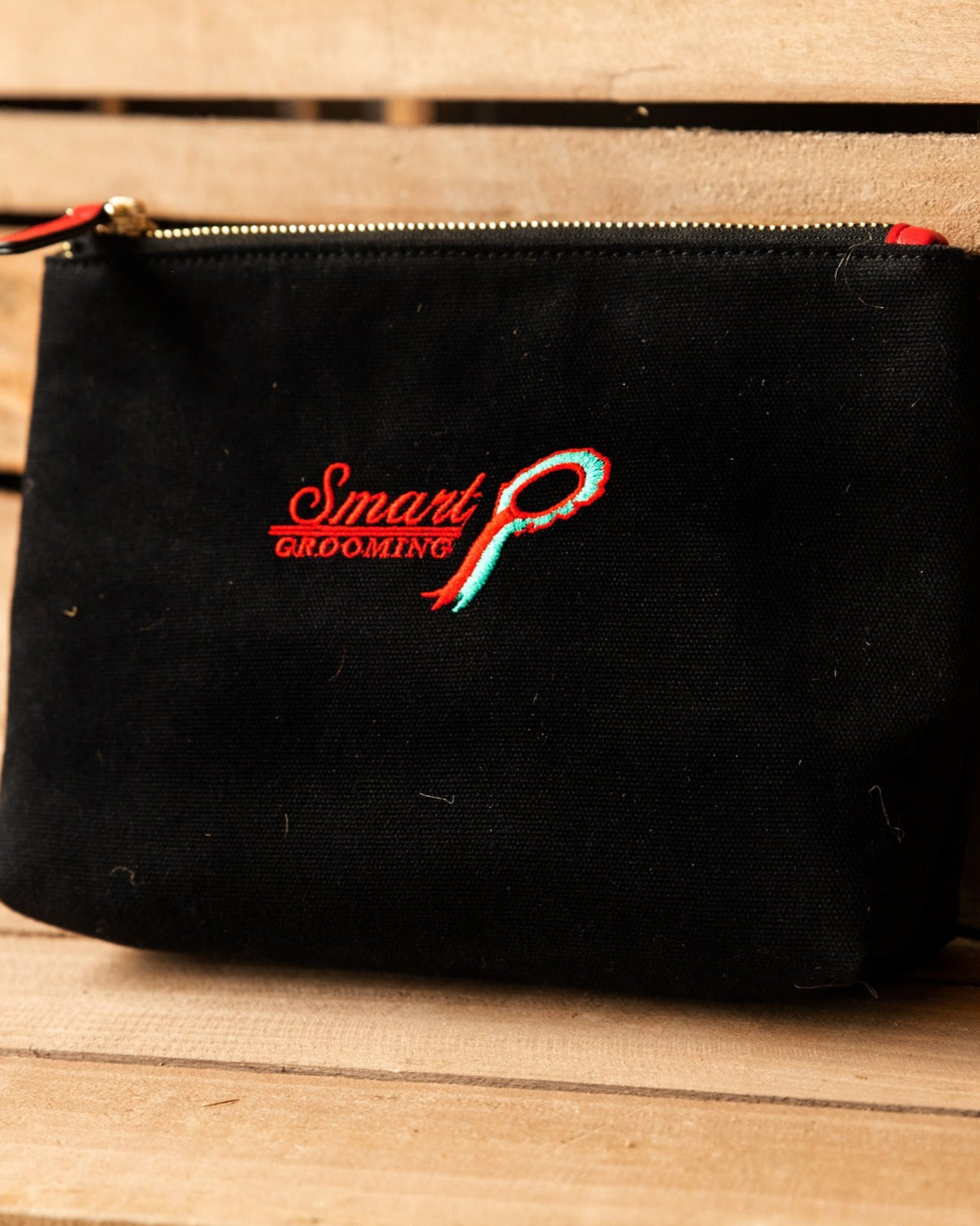 SMART GROOMING ACCESSORIES POUCH by Equiflair - Horse Grooming Accessories Pouch, Black, Zip Closure