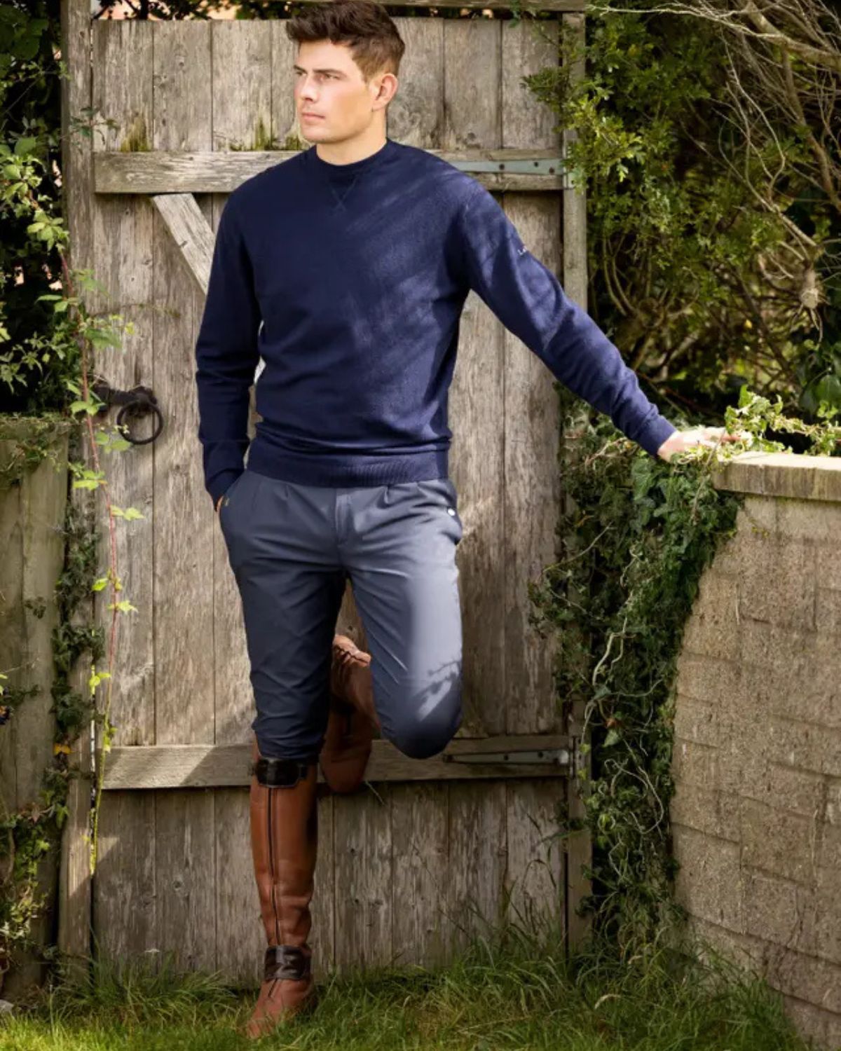 LEMIEUX MENS ELITE CLASSIC PLEATED BREECH FLINT: Man in Equestrian Riding Pants